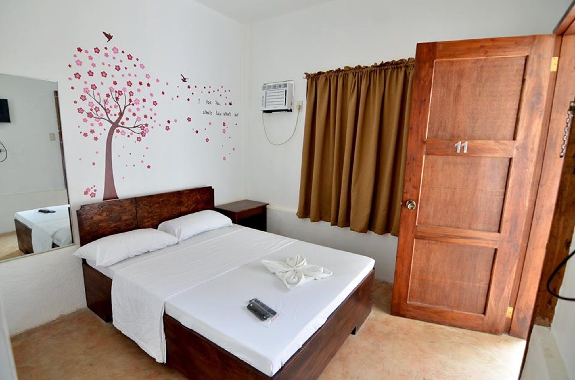 Highway To H Inn In Lourdes Panglao Exterior foto